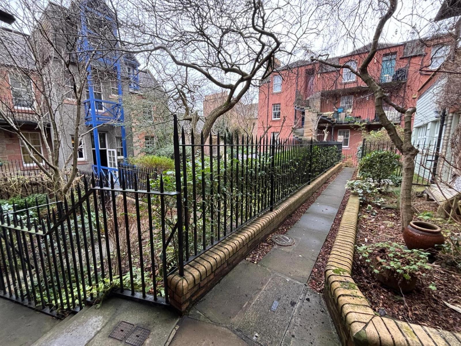 The Cosy Courtyard — Photos 1